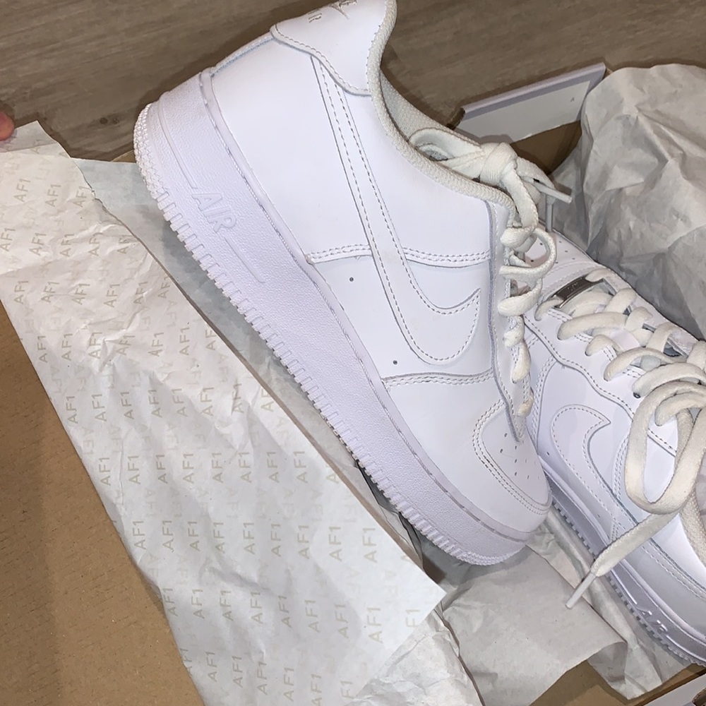 SOLD!!!!!!! NWT NIKE white Air Force 1s!!
